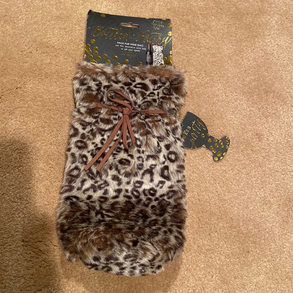New Faux fur wine bag